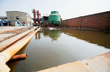 �҇��M(j��n)��ˮ��Ⱦ�߰l(f��)�ڣ������ĳ�����Α�(y��ng)����