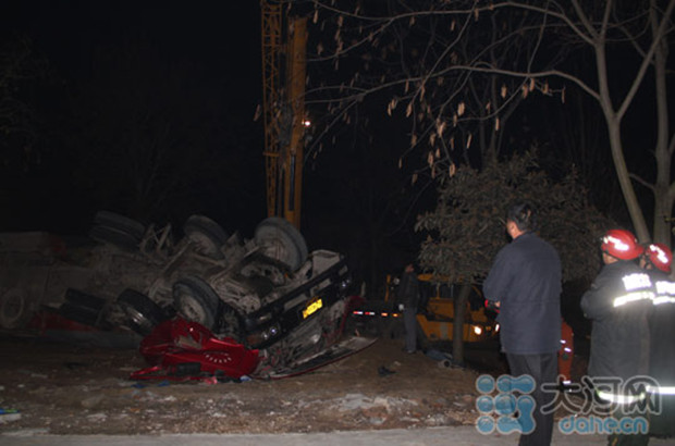 ���һ����܇�¹� 33������Һ�wй©�´���ˮ��Ⱦ